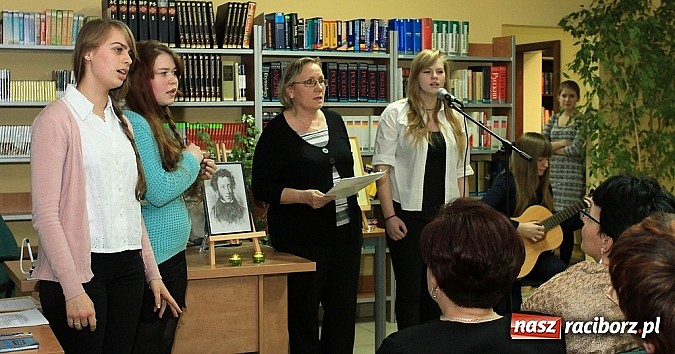 Zdjęcie w galerii na portalu naszraciborz.pl: O Tuwimie – tłumaczu w bibliotece PWSZ wiadomości z regionu