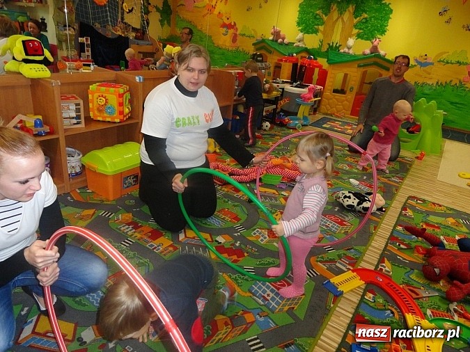 Zdjęcie w galerii na portalu naszraciborz.pl: Hop sa sa! Zabawa z mamą i nianią w Crazy Club wiadomości z regionu