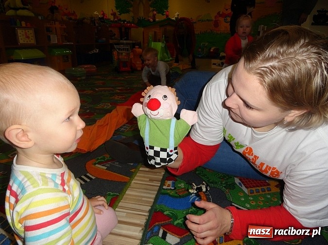 Zdjęcie w galerii na portalu naszraciborz.pl: Hop sa sa! Zabawa z mamą i nianią w Crazy Club wiadomości z regionu