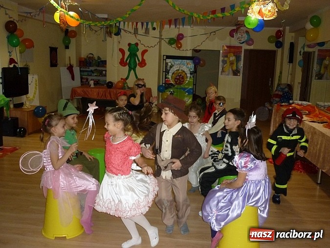 Zdjęcie w galerii na portalu naszraciborz.pl: Hop sa sa! Zabawa z mamą i nianią w Crazy Club wiadomości z regionu