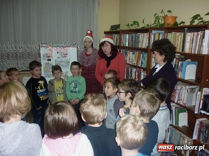 Zdjęcie w galerii na portalu naszraciborz.pl: Europejskie Mikołajki w bibliotece wiadomości z regionu