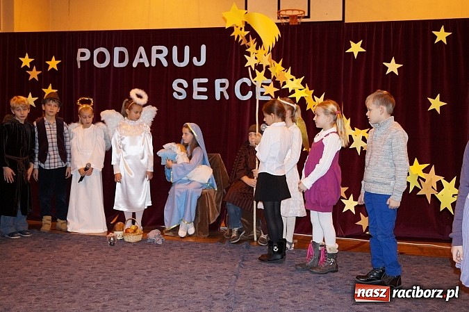 Zdjęcie w galerii na portalu naszraciborz.pl: Kiermasz Podaruj serce w Markowicach wiadomości z regionu