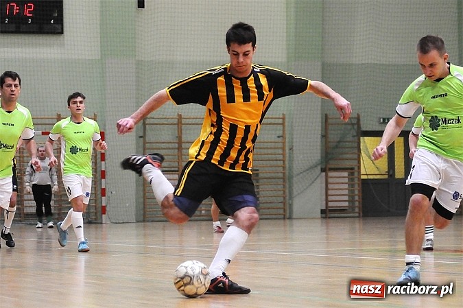 Zdjęcie w galerii na portalu naszraciborz.pl: Mateusz Kołodziejczyk katem Pędzących Byków wiadomości z regionu