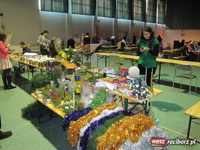 Zdjęcie w galerii na portalu naszraciborz.pl: Kiermasz bożonarodzeniowy w Nędzy wiadomości z regionu
