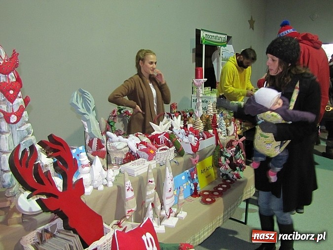 Zdjęcie w galerii na portalu naszraciborz.pl: Kiermasz bożonarodzeniowy w Nędzy wiadomości z regionu