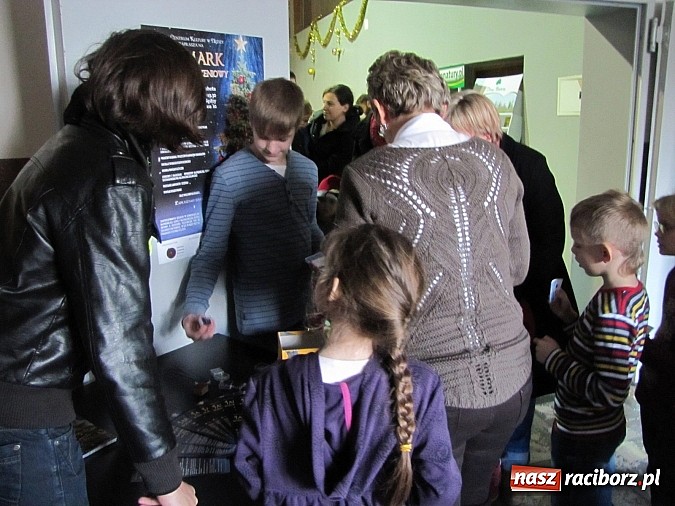 Zdjęcie w galerii na portalu naszraciborz.pl: Kiermasz bożonarodzeniowy w Nędzy wiadomości z regionu