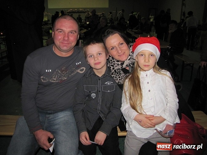 Zdjęcie w galerii na portalu naszraciborz.pl: Kiermasz bożonarodzeniowy w Nędzy wiadomości z regionu