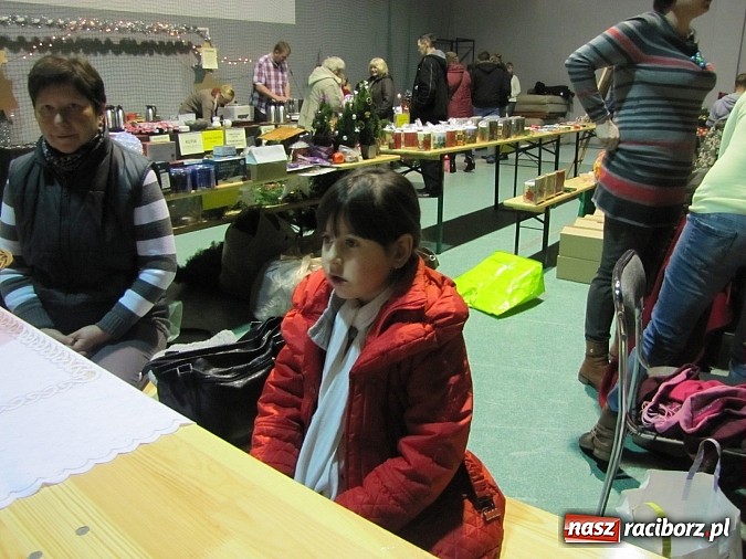 Zdjęcie w galerii na portalu naszraciborz.pl: Kiermasz bożonarodzeniowy w Nędzy wiadomości z regionu