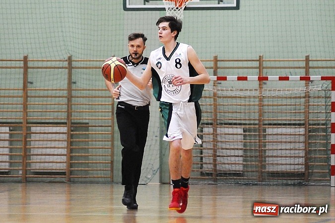 Zdjęcie w galerii na portalu naszraciborz.pl: Koszykówka. Porażka na własne życzenie wiadomości z regionu