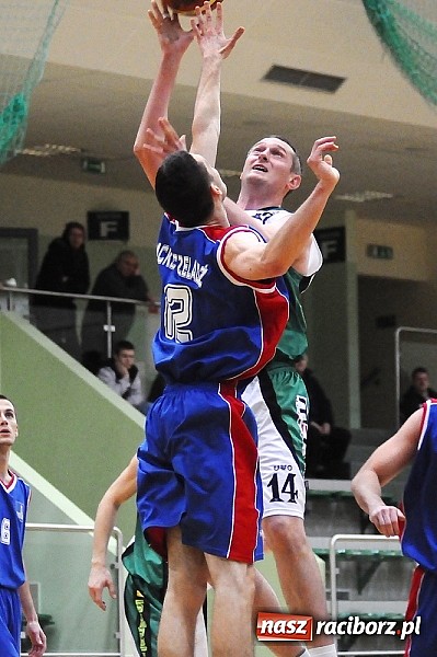 Zdjęcie w galerii na portalu naszraciborz.pl: Koszykówka. Porażka na własne życzenie wiadomości z regionu