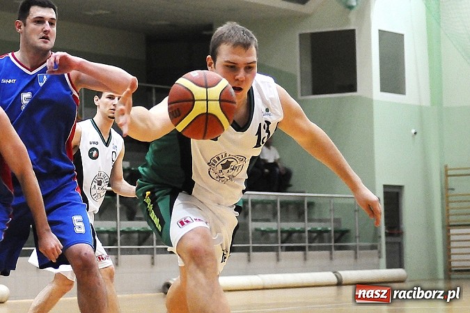 Zdjęcie w galerii na portalu naszraciborz.pl: Koszykówka. Porażka na własne życzenie wiadomości z regionu