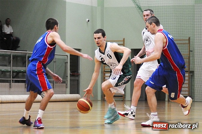 Zdjęcie w galerii na portalu naszraciborz.pl: Koszykówka. Porażka na własne życzenie wiadomości z regionu