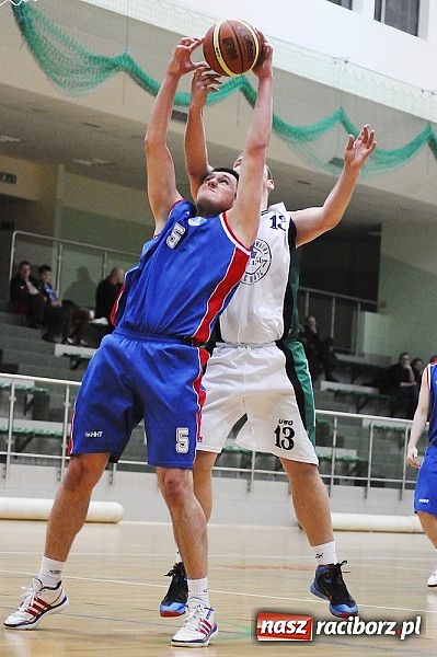 Zdjęcie w galerii na portalu naszraciborz.pl: Koszykówka. Porażka na własne życzenie wiadomości z regionu