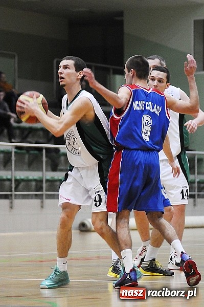 Zdjęcie w galerii na portalu naszraciborz.pl: Koszykówka. Porażka na własne życzenie wiadomości z regionu