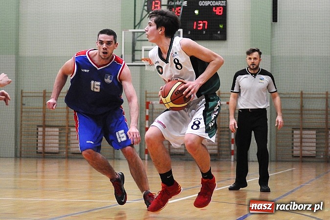 Zdjęcie w galerii na portalu naszraciborz.pl: Koszykówka. Porażka na własne życzenie wiadomości z regionu