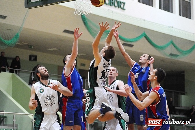 Zdjęcie w galerii na portalu naszraciborz.pl: Koszykówka. Porażka na własne życzenie wiadomości z regionu