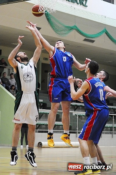 Zdjęcie w galerii na portalu naszraciborz.pl: Koszykówka. Porażka na własne życzenie wiadomości z regionu