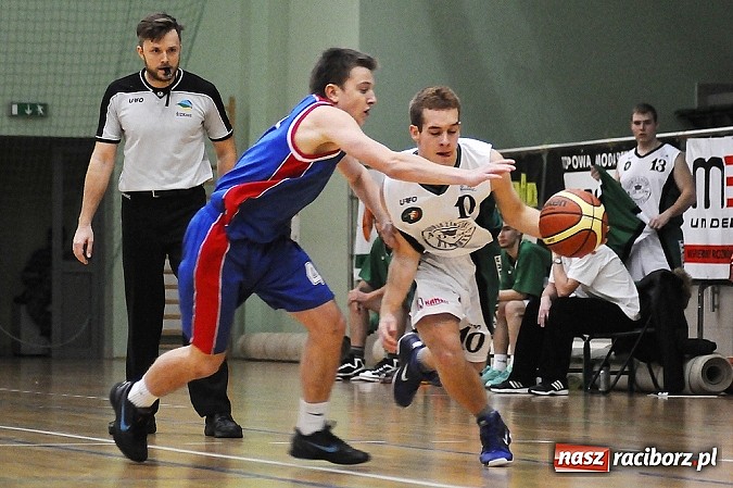 Zdjęcie w galerii na portalu naszraciborz.pl: Koszykówka. Porażka na własne życzenie wiadomości z regionu