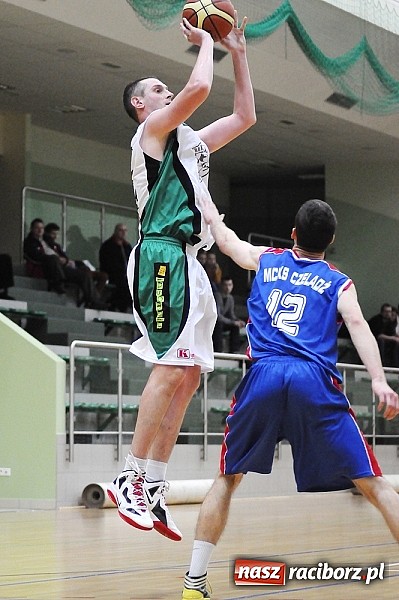 Zdjęcie w galerii na portalu naszraciborz.pl: Koszykówka. Porażka na własne życzenie wiadomości z regionu
