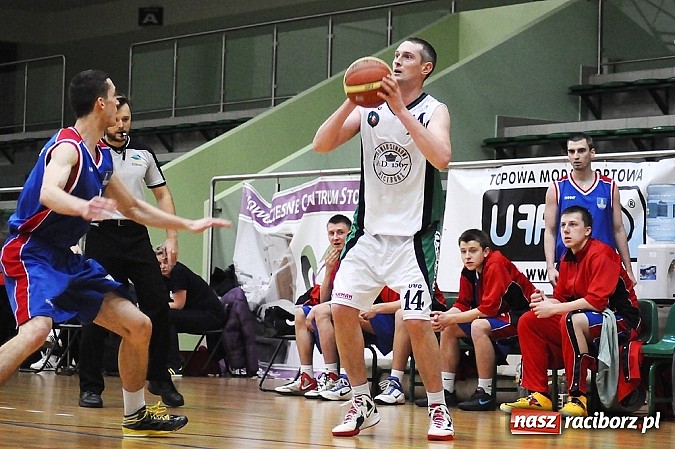 Zdjęcie w galerii na portalu naszraciborz.pl: Koszykówka. Porażka na własne życzenie wiadomości z regionu