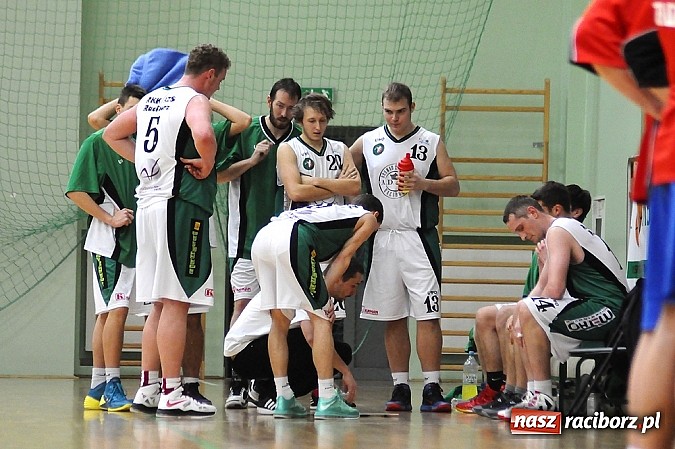 Zdjęcie w galerii na portalu naszraciborz.pl: Koszykówka. Porażka na własne życzenie wiadomości z regionu