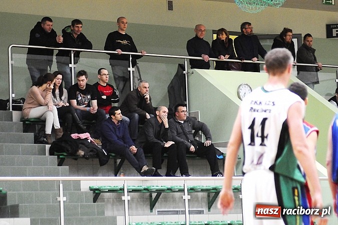 Zdjęcie w galerii na portalu naszraciborz.pl: Koszykówka. Porażka na własne życzenie wiadomości z regionu