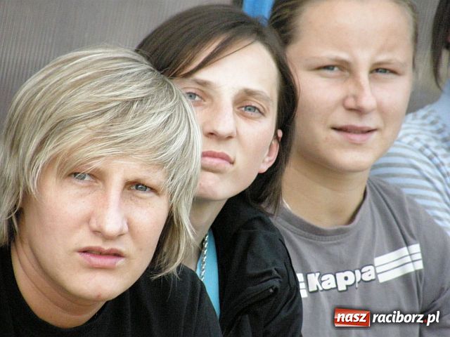 Zdjęcie w galerii na portalu naszraciborz.pl: Mecz i wielka feta na Srebrnej - kulisy sukcesu wiadomości z regionu