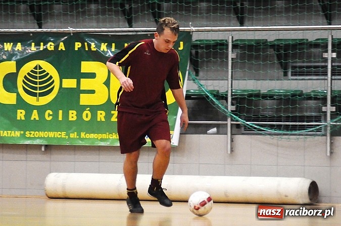 Zdjęcie w galerii na portalu naszraciborz.pl: Wygrane Żorskiej i Cukierni. Pierwsze punkty Czarnych Koszul wiadomości z regionu