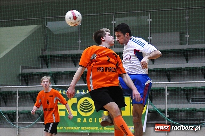 Zdjęcie w galerii na portalu naszraciborz.pl: Wygrane Żorskiej i Cukierni. Pierwsze punkty Czarnych Koszul wiadomości z regionu