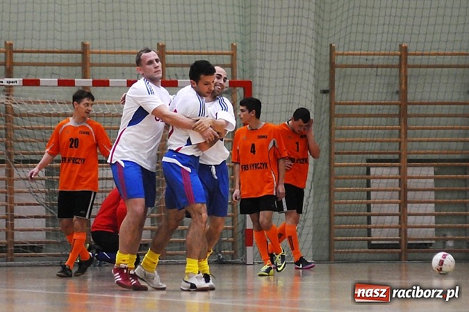 Zdjęcie w galerii na portalu naszraciborz.pl: Wygrane Żorskiej i Cukierni. Pierwsze punkty Czarnych Koszul wiadomości z regionu