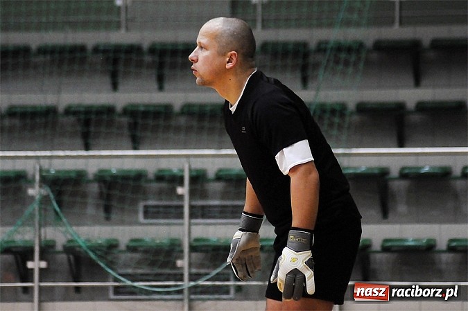 Zdjęcie w galerii na portalu naszraciborz.pl: Wygrane Żorskiej i Cukierni. Pierwsze punkty Czarnych Koszul wiadomości z regionu
