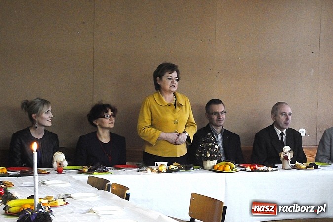 Zdjęcie w galerii na portalu naszraciborz.pl: Wigilia slawist&oacute;w z raciborskiej PWSZ wiadomości z regionu