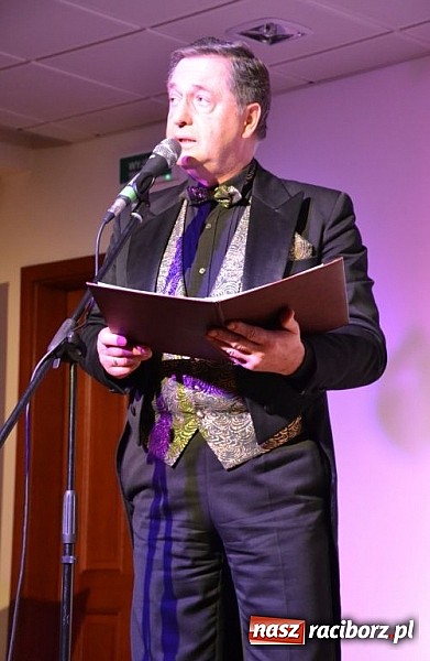 Zdjęcie w galerii na portalu naszraciborz.pl: Z wesołą nowiną - biesiada wigilijna na zamku wiadomości z regionu