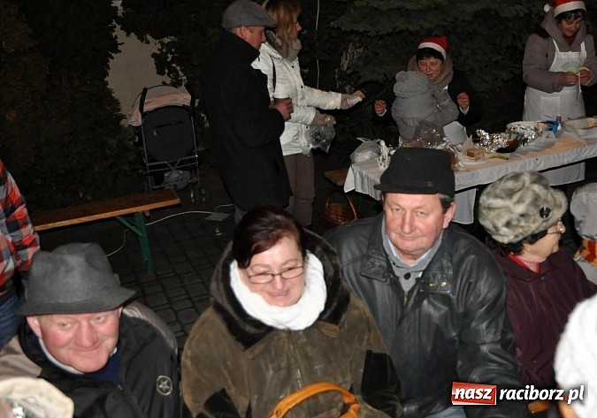Zdjęcie w galerii na portalu naszraciborz.pl: Weihnachtsmarkt w Tworkowie wiadomości z regionu