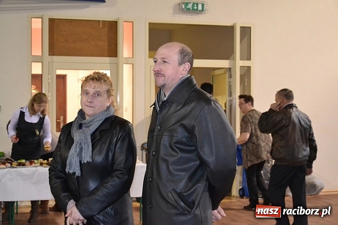 Zdjęcie w galerii na portalu naszraciborz.pl: Kiermasz w Rudach. Niech was prowadzą dobre anioły wiadomości z regionu