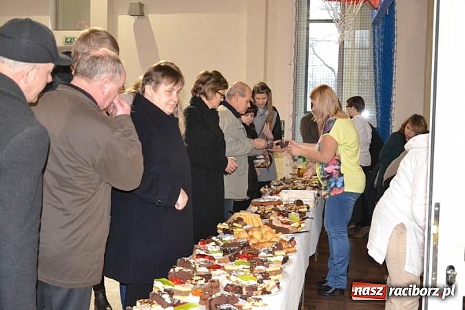 Zdjęcie w galerii na portalu naszraciborz.pl: Kiermasz w Rudach. Niech was prowadzą dobre anioły wiadomości z regionu
