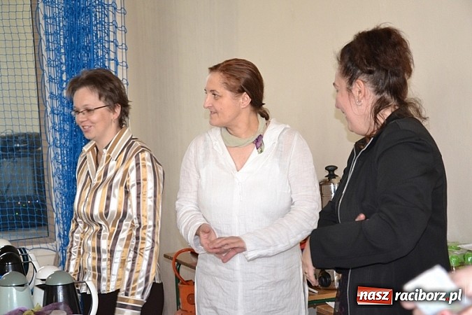 Zdjęcie w galerii na portalu naszraciborz.pl: Kiermasz w Rudach. Niech was prowadzą dobre anioły wiadomości z regionu