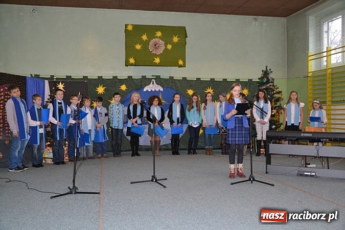 Zdjęcie w galerii na portalu naszraciborz.pl: Kiermasz w Rudach. Niech was prowadzą dobre anioły wiadomości z regionu