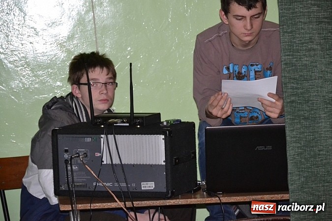 Zdjęcie w galerii na portalu naszraciborz.pl: Kiermasz w Rudach. Niech was prowadzą dobre anioły wiadomości z regionu