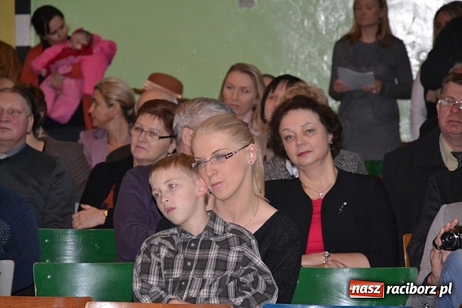 Zdjęcie w galerii na portalu naszraciborz.pl: Kiermasz w Rudach. Niech was prowadzą dobre anioły wiadomości z regionu