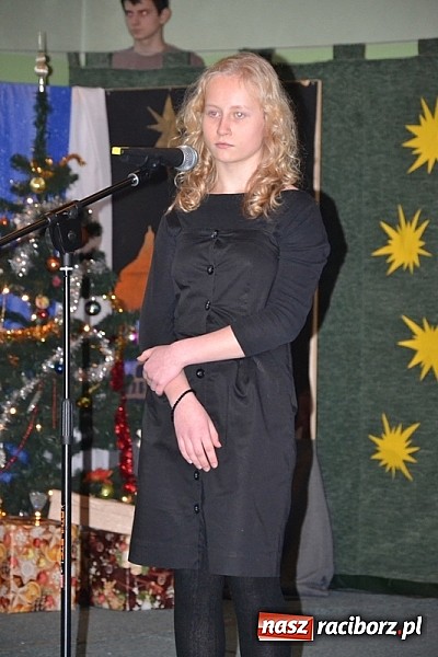 Zdjęcie w galerii na portalu naszraciborz.pl: Kiermasz w Rudach. Niech was prowadzą dobre anioły wiadomości z regionu