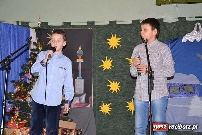 Zdjęcie w galerii na portalu naszraciborz.pl: Kiermasz w Rudach. Niech was prowadzą dobre anioły wiadomości z regionu