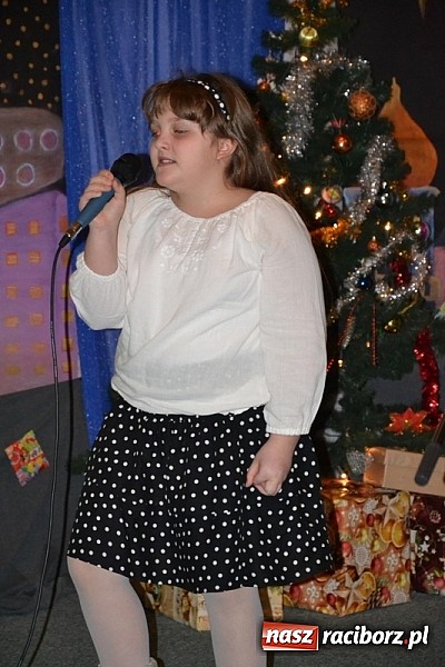 Zdjęcie w galerii na portalu naszraciborz.pl: Kiermasz w Rudach. Niech was prowadzą dobre anioły wiadomości z regionu