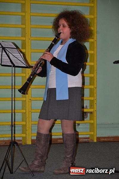 Zdjęcie w galerii na portalu naszraciborz.pl: Kiermasz w Rudach. Niech was prowadzą dobre anioły wiadomości z regionu