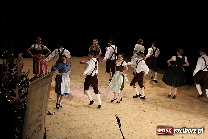 Zdjęcie w galerii na portalu naszraciborz.pl: Arabeska, Aksebara i Łężczok w RCK-u wiadomości z regionu