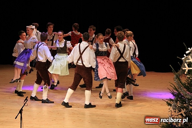 Zdjęcie w galerii na portalu naszraciborz.pl: Arabeska, Aksebara i Łężczok w RCK-u wiadomości z regionu