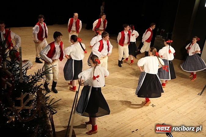 Zdjęcie w galerii na portalu naszraciborz.pl: Arabeska, Aksebara i Łężczok w RCK-u wiadomości z regionu