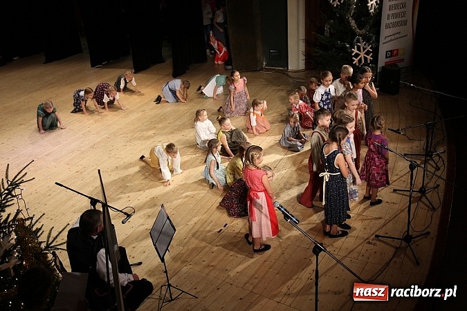 Zdjęcie w galerii na portalu naszraciborz.pl: Arabeska, Aksebara i Łężczok w RCK-u wiadomości z regionu