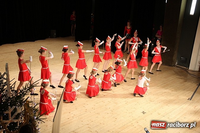 Zdjęcie w galerii na portalu naszraciborz.pl: Arabeska, Aksebara i Łężczok w RCK-u wiadomości z regionu