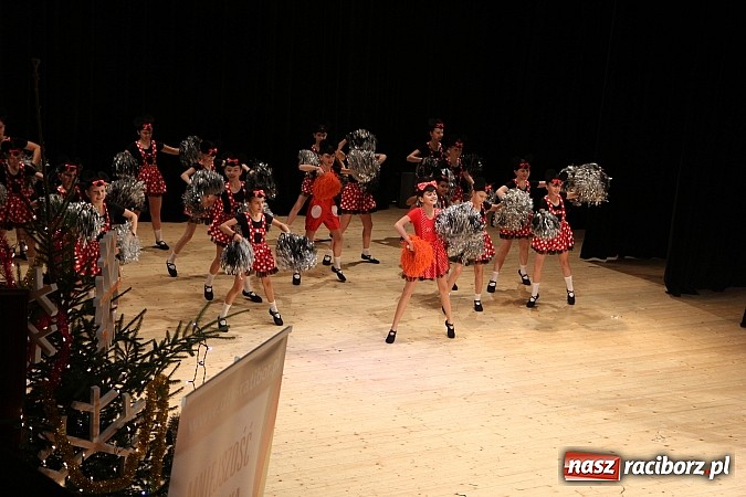 Zdjęcie w galerii na portalu naszraciborz.pl: Arabeska, Aksebara i Łężczok w RCK-u wiadomości z regionu